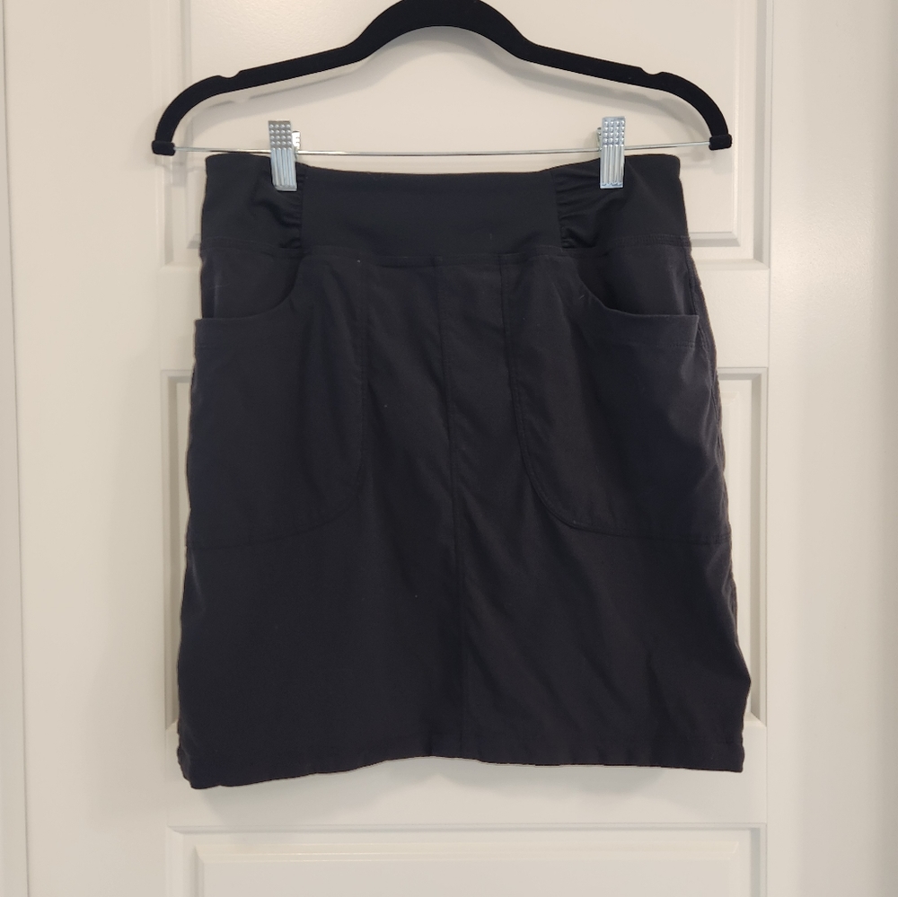 Mountain Hardwear black askirt small